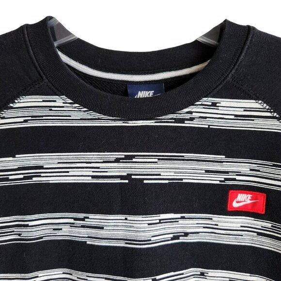 Y2K Nike Sweatshirt | Men’s M | Black White Stripe Crewneck | Vintage Streetwear - Picture 3 of 9